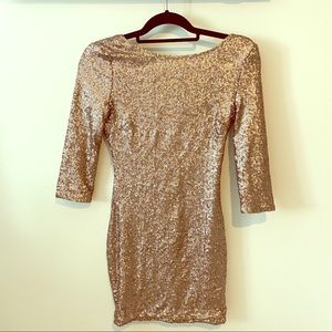 Tobi mini gold sequin dress!🍾🎉